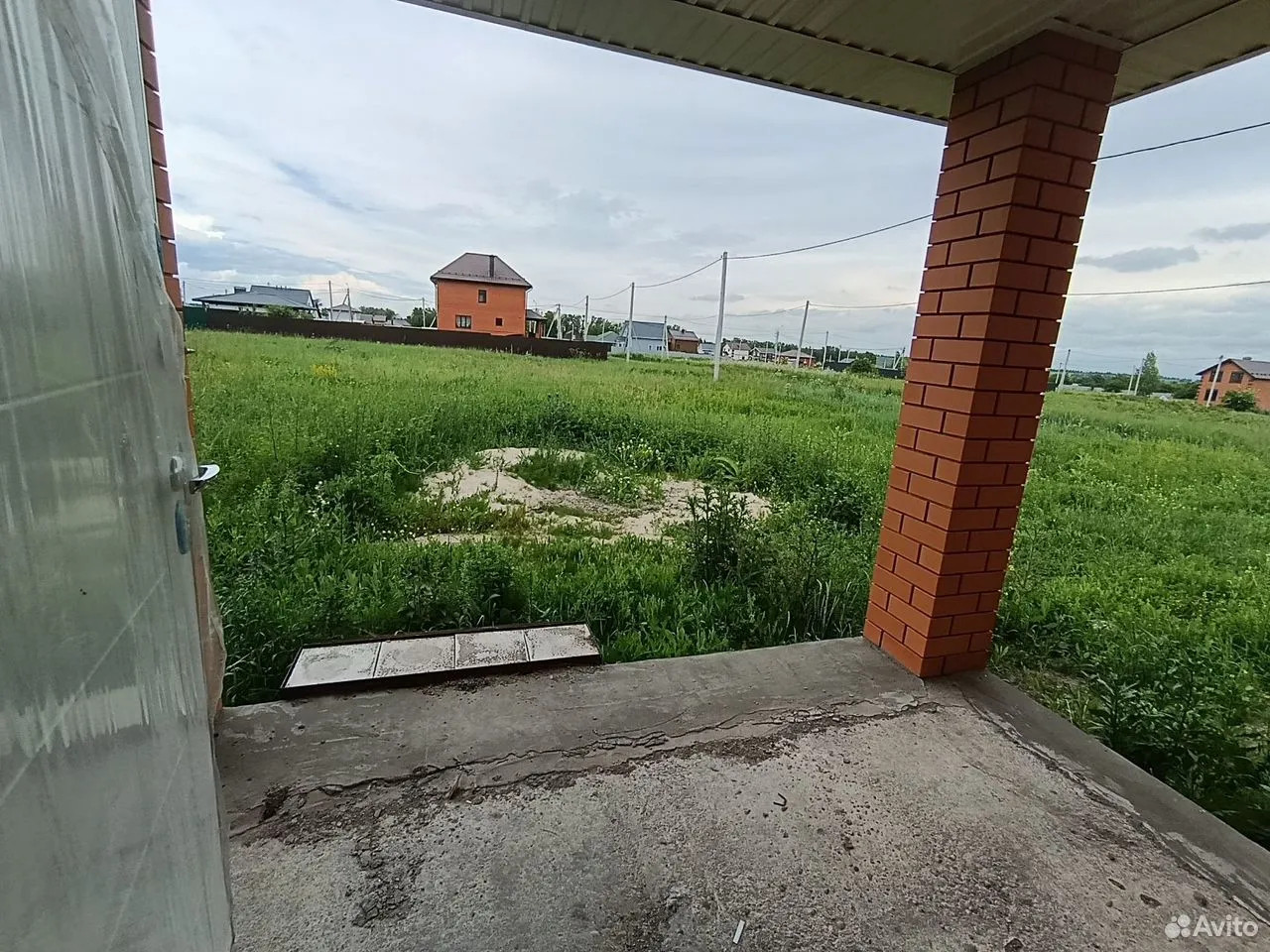 Новый двухэтажный дом в Заре